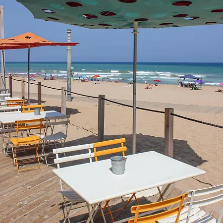Дом отдыха Beach Front Home In Torrevieja *