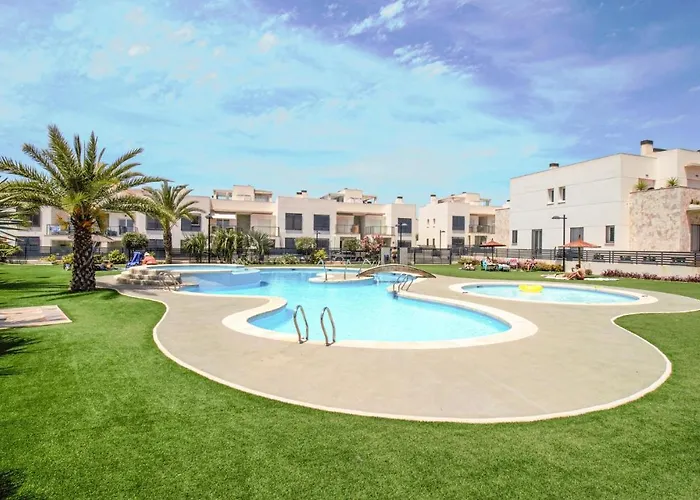 3 Bedroom Gorgeous In Holiday home