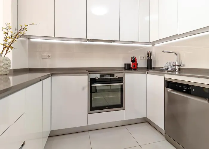 3 Bedroom Gorgeous In *