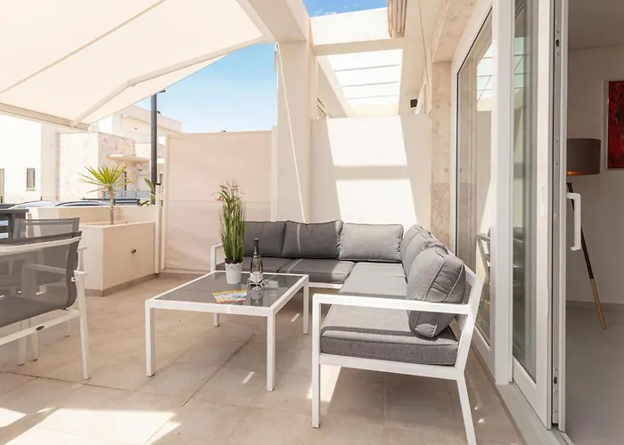 3 Bedroom Gorgeous In * Τορεβιέχα