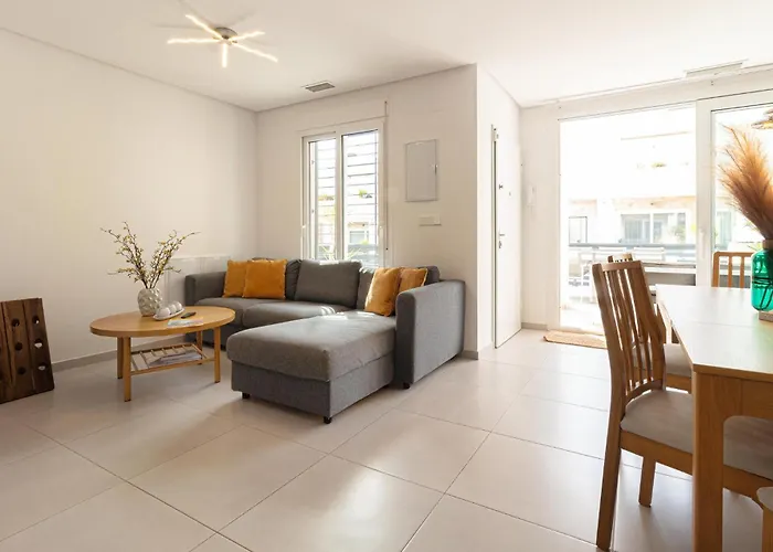 3 Bedroom Gorgeous In * Τορεβιέχα